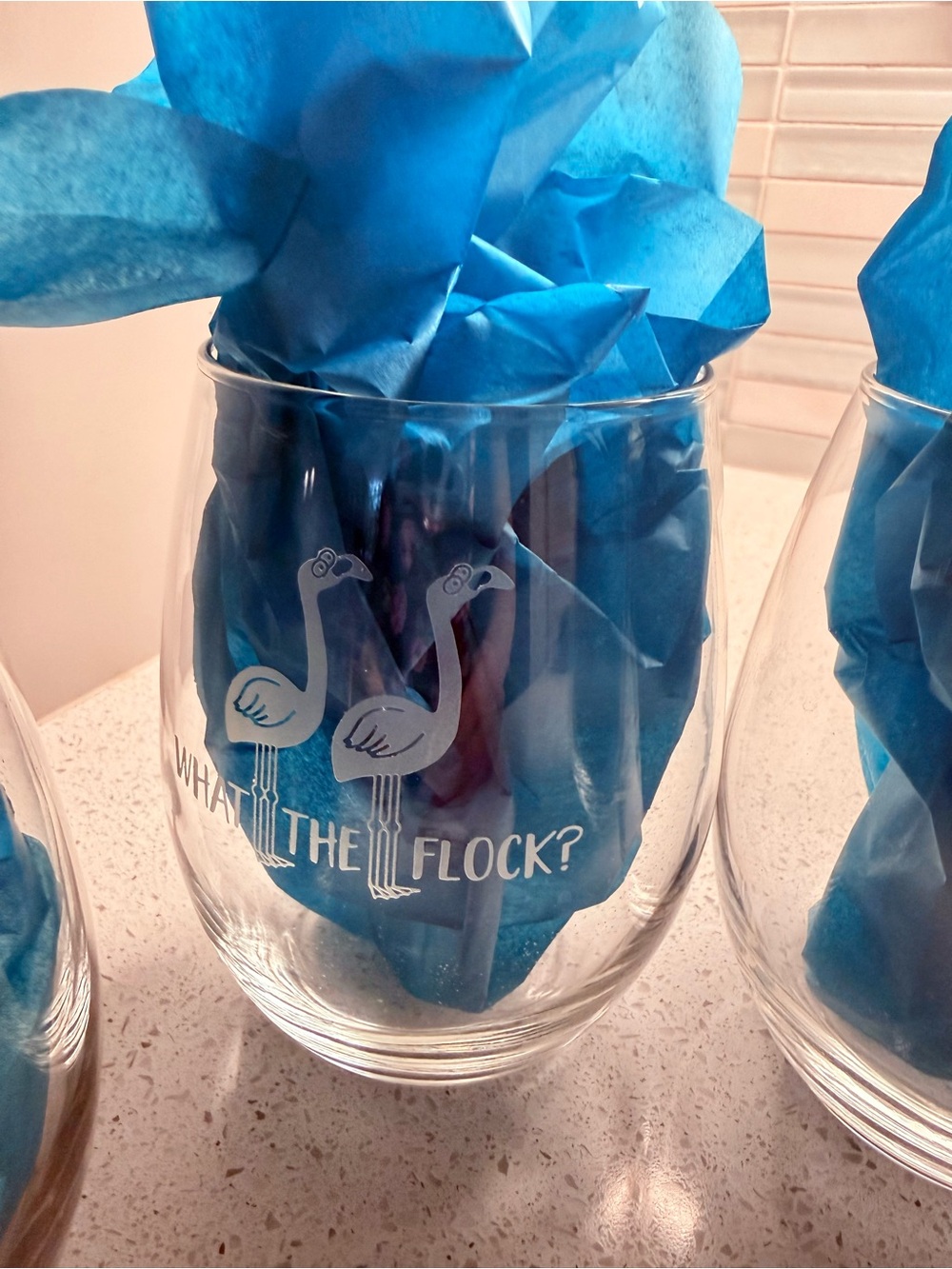 🦩Stemless Wine Glass Set with Flamingos 🦩 - Picture 3 of 7
